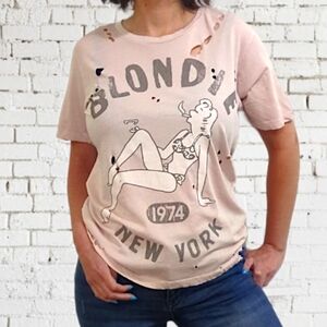 Vintage Pink Graphic Short Sleeve Tee